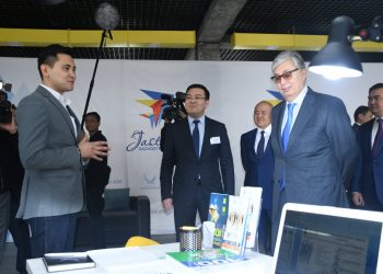 Қасым-Жомарт Тоқаев алғашқы жұмыс сапарын Түркістаннан бастады