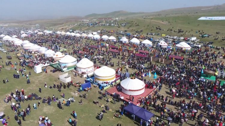 ТҮРКІСТАНДЫҚТАР АПТА БОЙЫ ТАҒЫЛЫМДЫ ШАРАЛАРДЫ ТАМАШАЛАЙДЫ