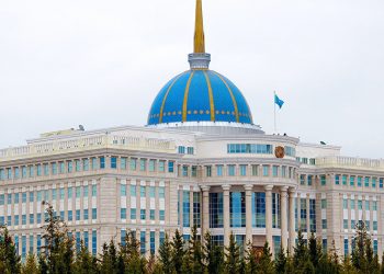 Қасым-Жомарт Тоқаев Бас прокурор Ғизат Нұрдәулетовті қабылдады