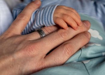 Қазақстанда балаға берілетін жәрдемақыға жаңа норма енгізу ұсынылды