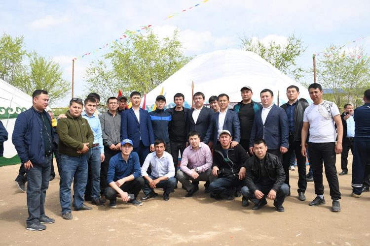 Түркістан төріндегі ізгілікті шара