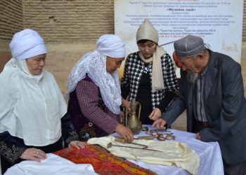 «Әзірет Сұлтан» қорық-мұражайында «Музейге сый» акциясы өтті