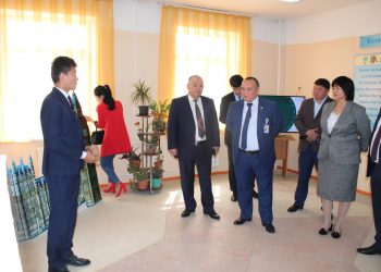 Электронды қызмет алу тәсілі мектептегі оқу бағдарламасына енгізілді