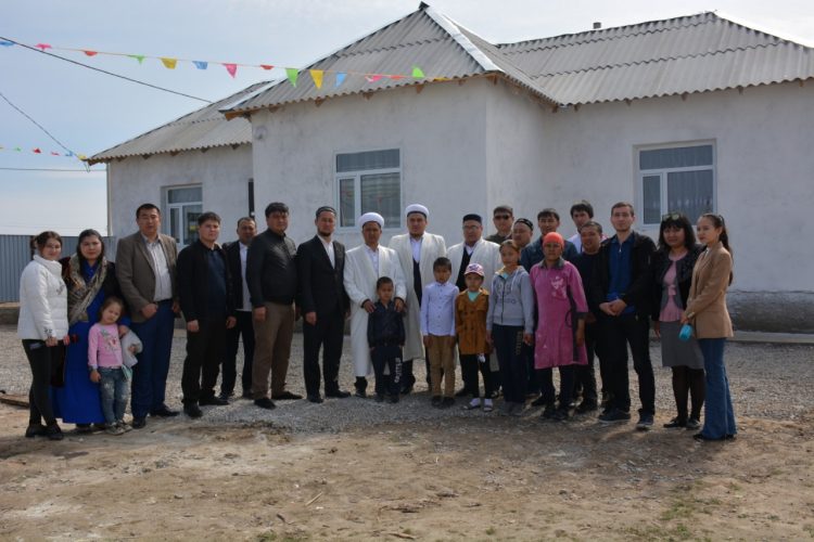 Түркістан төріндегі ізгілікті шара