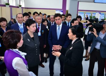 Әлеуметтік әріптестік: Г. Әбдіқалықова Шымкент қаласының активімен, бизнес және кәсіподақтардың өкілдерімен кеңес өткізді