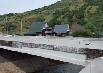 ТҮРКІСТАН: ТӨЛЕБИДЕ 4 КӨПІР МЕН 100 ШАҚЫРЫМ ЖОЛ ЖӨНДЕЛЕДІ