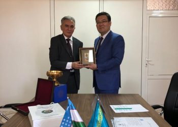 ӨЗБЕКСТАН РЕСПУБЛИКАСЫНЫҢ БАС КОНСУЛЫ ТҮРКІСТАНҒА КЕЛДІ