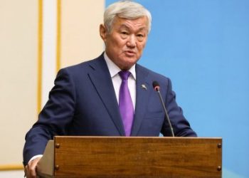 «Не слушайте никого» — Сапарбаев обратился к многодетным мамам