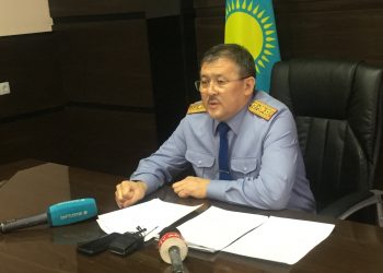 Түркістан облыстық мәслихаттың депутаттары сайлауда дауыс беруде