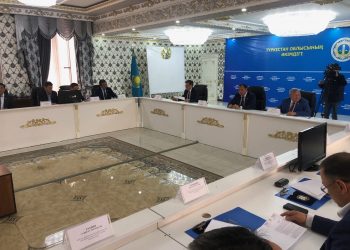 Аудан және қала әкімдіктері бойынша тұрғындарды жайғастыру орындарына Түркістан облыстық мәслихат депутаттары да атсалысып жатыр