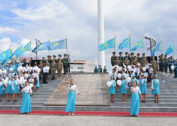 Мемлекеттік Рәміздер күні Түркістанда тойланды