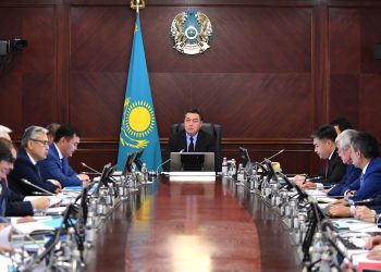 Арыс қаласының тұрғын үй қоры мен инфрақұрылымы қысқа мерзім ішінде қалпына келтіріледі — А. Мамин