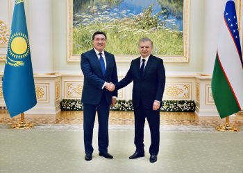 Қазақстан Премьер-Министрі Асқар Мамин Өзбекстан Президенті Шавкат Мирзиеевпен кездесіп, Ташкентте екіжақты ынтымақтастық бойынша Бірлескен үкіметаралық комиссия отырысына қатысты