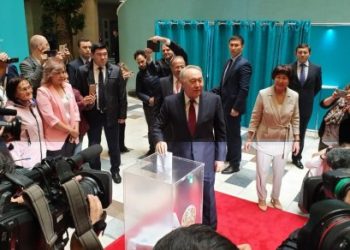 Нұрсұлтан Назарбаев Президент сайлауында дауыс берді