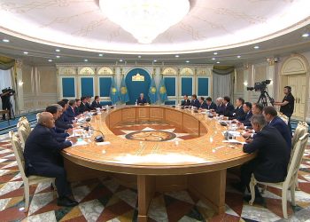 Қазақстан Президенті әкімдермен кеңес өткізді