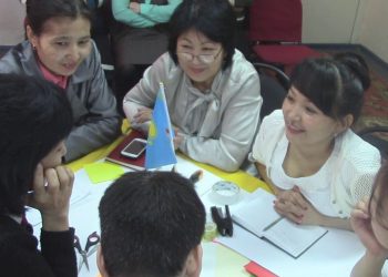 Түркістандық мұғалімдерге тіл үйрету семинары өтіп жатыр