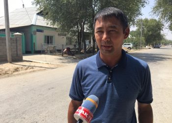 Қарт Тарбағатай тауын асып келген құрылысшылар Арысқа үлес қосуда