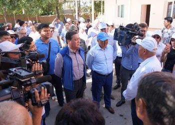 Асқар Мамин Арыс қаласын қалпына келтіру жұмыстары мен Түркістан қаласындағы құрылыс қарқынын тексерді