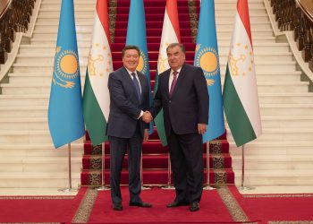 Асқар Мамин Тәжікстанмен сауда-экономикалық ынтымақтастықты арттыру бойынша келіссөздер жүргізді