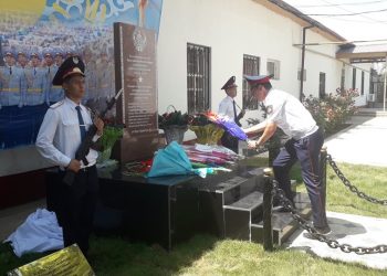 Ерлікпен қаза болған полицейлерге арналған ескерткіш ашылды