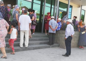 Арыста банк бөлімшелері мен сауда орындары жұмыс істей бастады