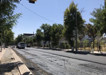 А. Байтұрсынов көшесіне асфальт төселуде