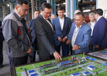 ҚР Премьер-Министрі Асқар Мамин Шымкент қаласындағы ірі жүйе құраушы кәсіпорындарды аралады