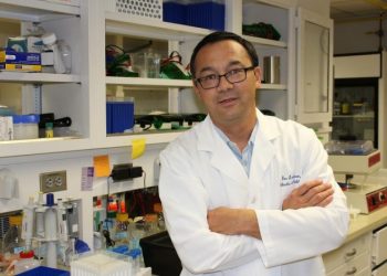 Он нашел оружие против рака: съемки фильма о казахе-биологе из Хьюстона заморожены