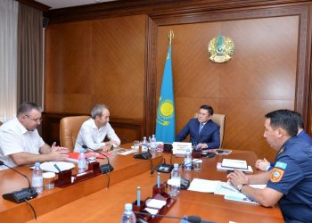 ШЫМКЕНТ ҚАЛАСЫНЫҢ ӘКІМІ БЕЛАРУСЬ РЕСПУБЛИКАСЫНЫҢ «ПОЖСНАБ» ЖАУАПКЕРШІЛІГІ ШЕКТЕУЛІ ҚОҒАМЫНЫҢ ӨКІЛДЕРІН ҚАБЫЛДАДЫ