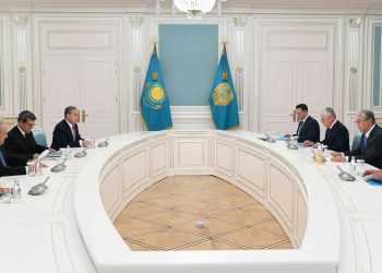 Мемлекет басшысы Орталық Азия мемлекеттерінің сыртқы істер министрлерімен кездесті