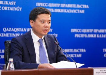 Әділет министрлігі «Жасыл» және «Ақ» кітапты не үшін енгізбек?