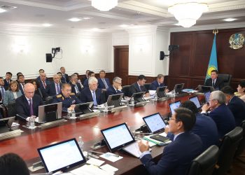 Асқар Мамин — Арыс қаласындағы мектептердің оқу жылына дайындығына ерекше назар аудару керек