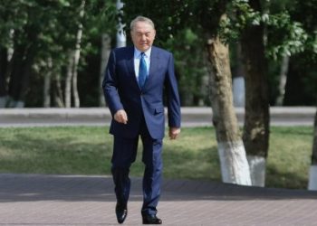 На каких номерах ездит Нурсултан Назарбаев