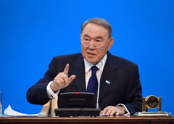 Назарбаев кезектен тыс сайлауға қатысты сыбысқа жауап берді