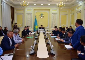 БҚО әкімі берілген жерді пайдаланбай отырған тұлғалардың аты-жөнін жариялауды тапсырды