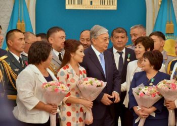 Ә.Сейдуалиев ІІ дәрежелі «Айбын» орденімен наградталды