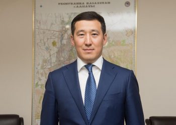 Ерлан Әукенов Светлана Жақыпованың орнына барды