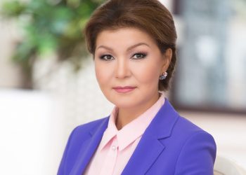 Сенат Төрағасы ұстаздарды кәсіби мерекесімен құттықтады