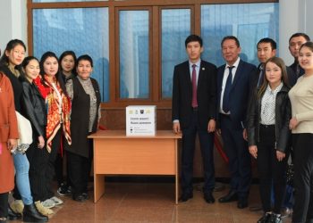 Түркістан: ашықтықты қамтамасыз ету мақсатында студенттер үшін сенім жәшігі орнатылды