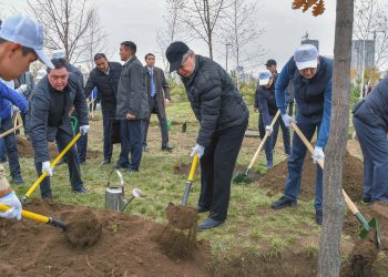 Қазақстан Президенті жалпықалалық сенбілікке қатысты