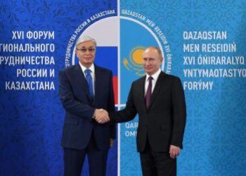 Тоқаев Путинмен кездесті