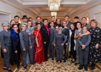 Дариға Назарбаева ерекше актерлер театрының жас әртістерімен кездесті