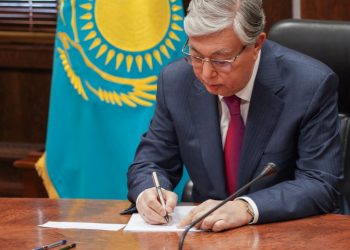 Министрлер қоластындағылардың жемқорлығы үшін жазаланады