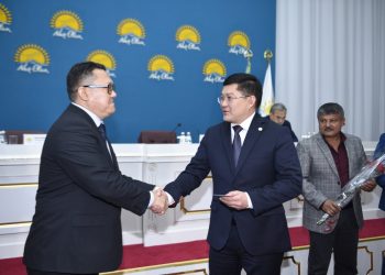 МЕГАПОЛИСТЕ «NUR OTAN» ПАРТИЯСЫНЫҢ АКТИВ МӘЖІЛІСІ ӨТТІ