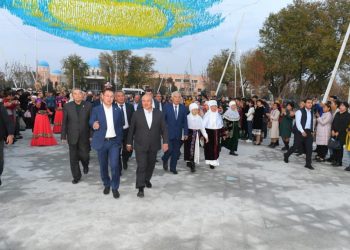 Түркістанда заманауи, көрікті «Гүлдер» саябағы ашылды