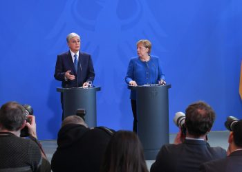 Қазақстан Президенті мен Германия Канцлері БАҚ өкілдері үшін бірлескен баспасөз мәслихатын өткізді