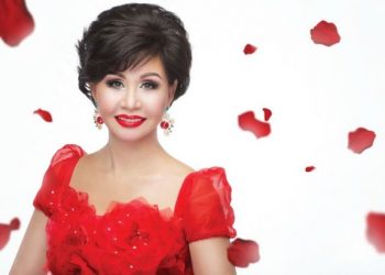 Роза Рымбаева мен Тұрсынбек Макишев Қазақстанның Еңбек Ері атанды