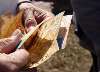 Выдавать кредиты малоимущим запретили в Казахстане