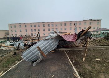 Шатыры ұшқан мектепті қалпына келтіру жұмыстарына шұғыл комиссия кірісті