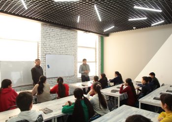Түркістандық жастар ағылшын тілін үйренуде